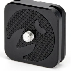 3 Legged Thing Quick Release Plates><noscript><img width=