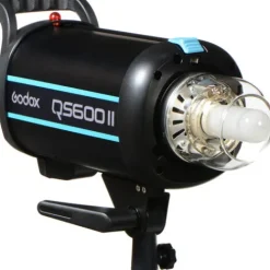 Godox Strobe Lights>QS600II Studio Flash 600Ws (No Reflector)