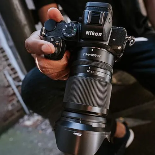 Nikon Mirrorless Cameras>Z5 CSC Camera + Z 24-200mm f/4-6.3 Lens