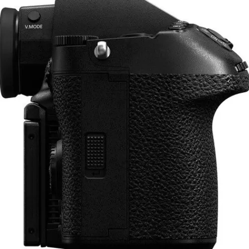 Panasonic Mirrorless Cameras>Lumix S1H Body - Black