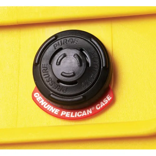 Pelican Hard Cases>1450 Medium Camera Case with Foam - Orange