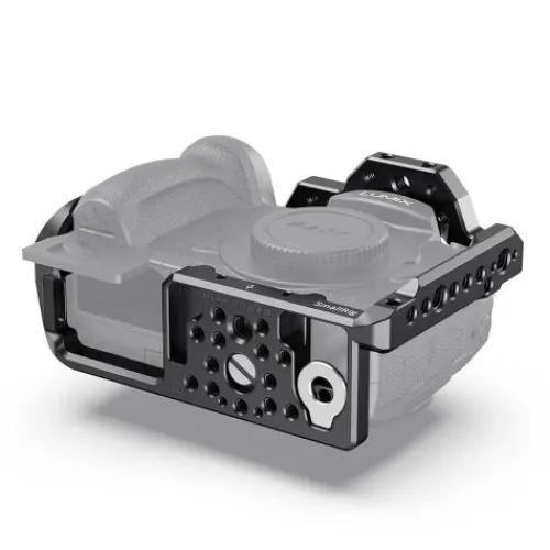 SmallRig Camera Cages & Rigs>Cage for Panasonic Lumix GH5/GH5 II and GH5S CCP2646