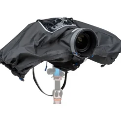 Think Tank Rain & Weather Covers>Hydrophobia Rain Cover for DSLR with a 24-70mm f/2.8 or Similar