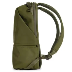 Urth Backpacks>Arkose 20L Backpack + Camera Insert (Green)