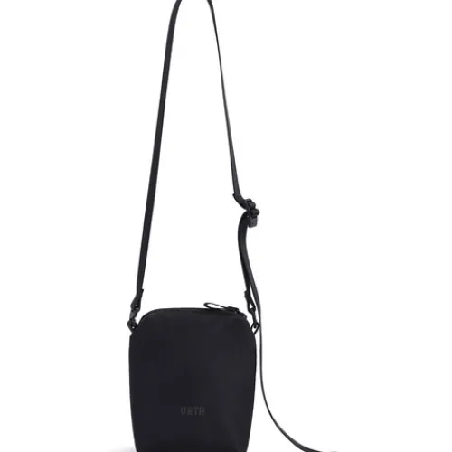 Urth Slings, Shoulder & Messenger Bags>Point and Shoot Pouch (Black)