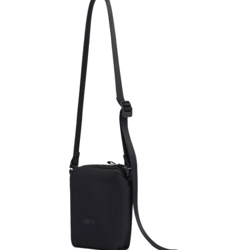 Urth Slings, Shoulder & Messenger Bags>Point and Shoot Pouch (Black)